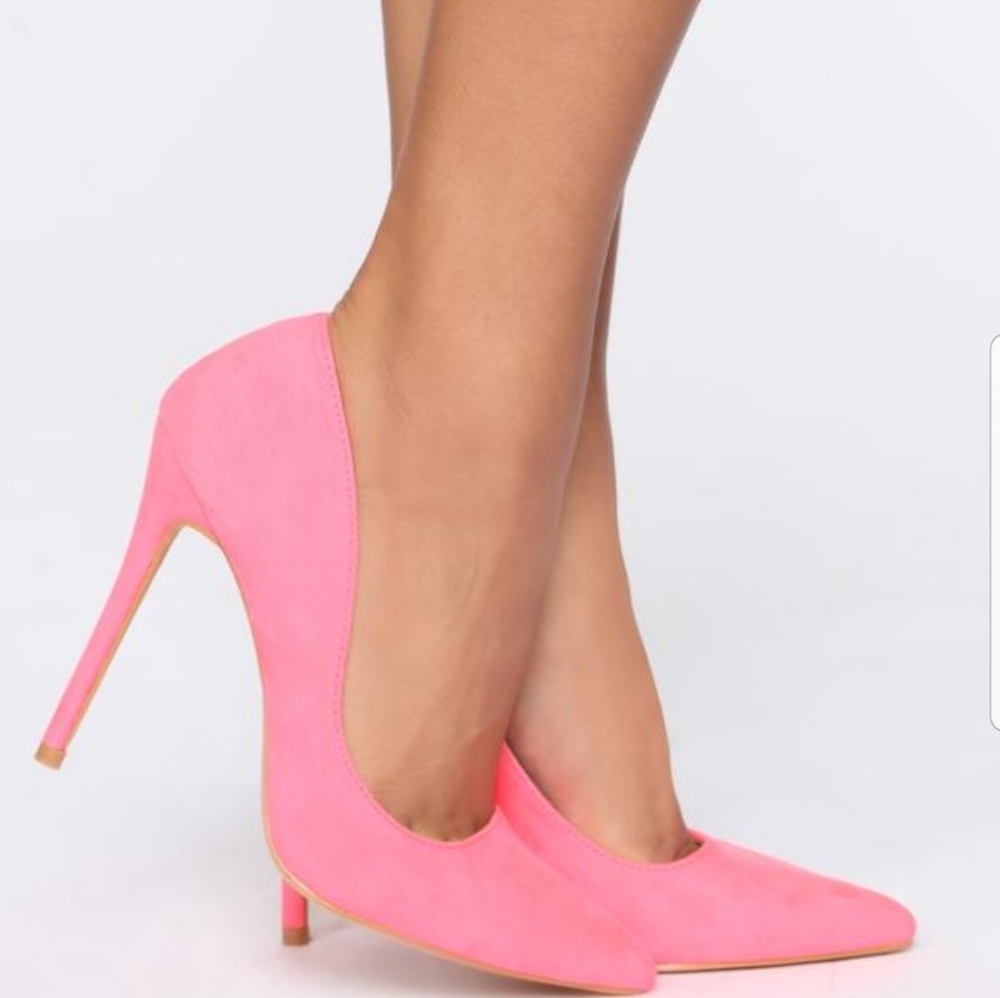 Meet your Posher, Latara